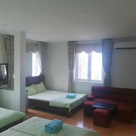 Khách Sạn Thủy Young Vung Tau Esterno foto