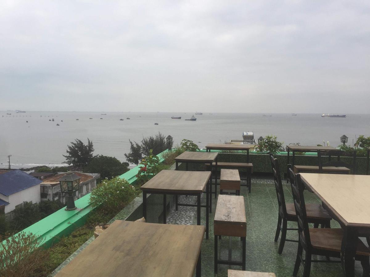 Khách Sạn Thủy Young Vung Tau Esterno foto